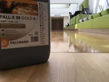 Houten vloer lakken met Pallmann Pall-X 98 Gold