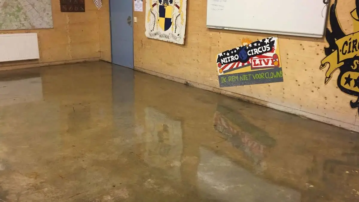 Epoxy vloeren in scoutinggebouw Roden Epoxy vloeren in scoutinggebouw Roden