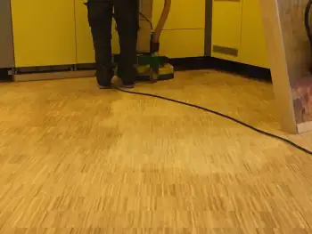 In een prachtige woning in Haren (Groningen) hebben we de betonvloer van een pu-coating voorzien. In een prachtige woning in Haren (Groningen) hebben we de betonvloer van een pu-coating voorzien.