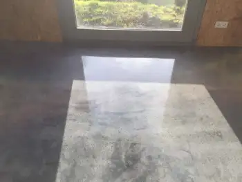 In een prachtige woning in Haren (Groningen) hebben we de betonvloer van een pu-coating voorzien. In een prachtige woning in Haren (Groningen) hebben we de betonvloer van een pu-coating voorzien.