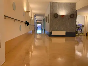 Veendam - grootschalig onderhoud van linoleum vloeren in verpleeghuis Veendam - grootschalig onderhoud van linoleum vloeren in verpleeghuis