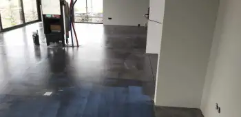 In Beilen een betonvloer geschuurd en coating aangebracht. In Beilen een betonvloer geschuurd en coating aangebracht.