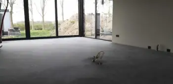 In Beilen een betonvloer geschuurd en coating aangebracht. In Beilen een betonvloer geschuurd en coating aangebracht.