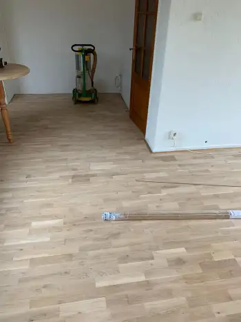 Eikenvloer gerenoveerd Eikenvloer gerenoveerd