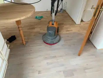 Eikenvloer gerenoveerd Eikenvloer gerenoveerd