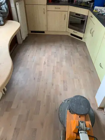 Eikenvloer gerenoveerd Eikenvloer gerenoveerd