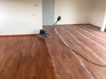 Stadskanaal Merbau lamelparket geschuurd voorzien van projectlak! Stadskanaal Merbau lamelparket geschuurd voorzien van projectlak!