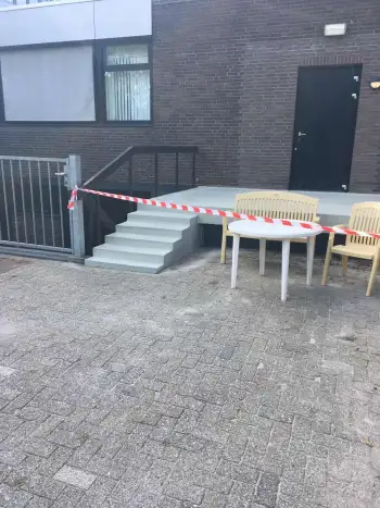 Stoep van woonzorgcentrum van Meander in Veendam in de coating