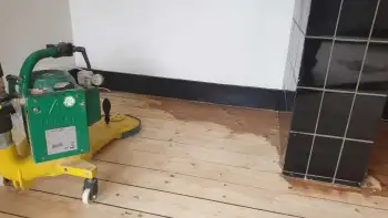 Grenen vloer geschuurd in Stadskanaal en in de naturel olie gezet. Grenen vloer geschuurd in Stadskanaal en in de naturel olie gezet.