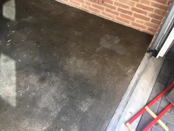 Wij kunnen een sterke en slijtvaste Coatingvloer in uw garage aanbrengen Wij kunnen een sterke en slijtvaste Coatingvloer in uw garage aanbrengen