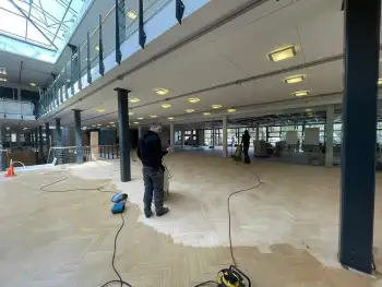Renovatie bamboe visgraat parket Bij de Antea groep in Heerenveen Renovatie bamboe visgraat parket Bij de Antea groep in Heerenveen