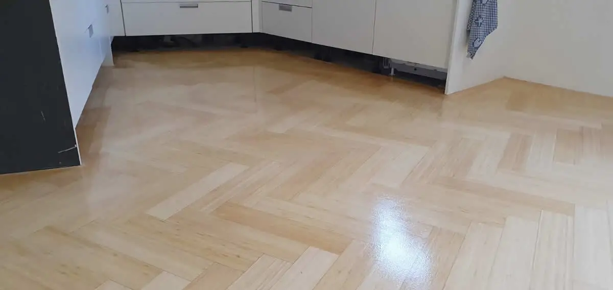 Renovatie bamboe visgraat vloer Renovatie bamboe visgraat vloer