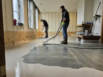 Grote vloer snel egaliseren met een egalinepomp in Stadskanaal