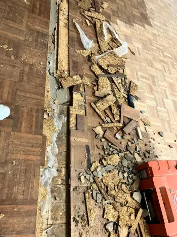 Renovatie Eiken mozaïek vloer in het buurthuis MellensHorst in Haren Renovatie Eiken mozaïek vloer in het buurthuis MellensHorst in Haren